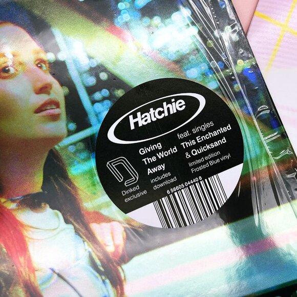 HATCHIE - GIVING THE WORLD AWAY, LP, (VINYL) - Picture 2 of 4